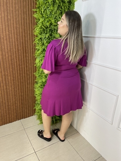 VESTIDO AMARRAÇÃO FRONTAL PLUS FUCSIA - comprar online