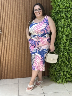 VESTIDO MIDI COM AMARRAÇÃO NA CINTURA ESTAMPADO AZUL E ROSA