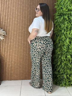 CALÇA VISCOLYCRA COM BOLSO ESTAMPADA VERDE - comprar online