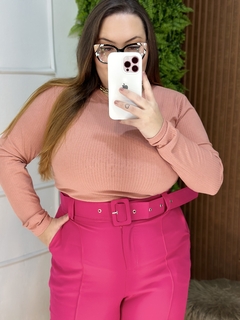 CALÇA DE ALFAIATARIA COM CINTO FORRADO PLUS PINK