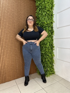 CROPED POLIAMIDA PLUSSIZE BÁSICO PRETO - comprar online