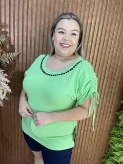 BLUSA COM ENRRUGADO NA MANGA VERDE MENTA