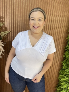 BLUSA COM DRAPEADO E BRILHOS BRANCO