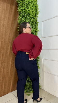 CALÇA JEANS PLUSSIZE LAVAGEM CARBONO - comprar online