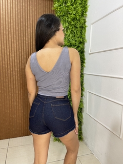 SHORT DESFIADO ESCURO - comprar online