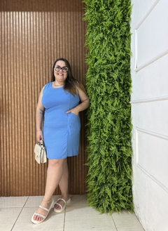 VESTIDO REGATA COM BOLSOS FRONTAIS AZUL CLARO - comprar online