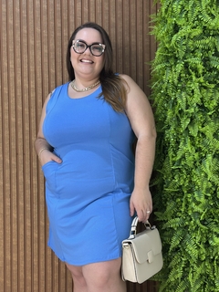 VESTIDO REGATA COM BOLSOS FRONTAIS AZUL CLARO