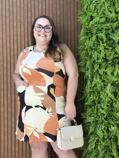 VESTIDO REGATA COM BOLSOS FRONTAIS FLORAL LARANJA/BEGE na internet