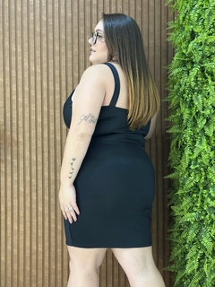 VESTIDO PLUS TUBINHO PRADA PRETO na internet