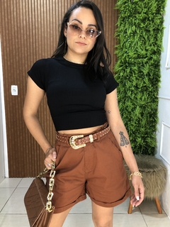 SHORT DE SARJA COM CINTO TELHA