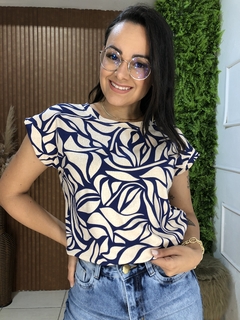 BLUSA COM ELASTICO ESTAMPADA MARINHO