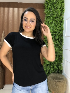 BLUSINHA BICOLOR PRETO/BRANCO