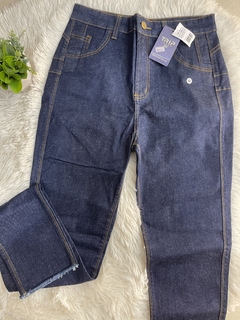 CALÇA JEANS ESCURA FRANJINHA