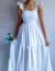 Vestido branco decote reto alça babado noiva civil