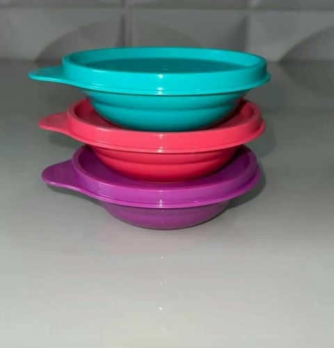 Tupperware Argentina - #AmorInfinito Con el nuevo Vaso Térmico Fucsia tus  bebidas frías o calientes van a mantener su temperatura, y además, incluye  una rejilla para saborizar con hierbas o cáscaras.