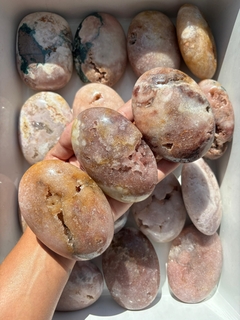 Pink Amethys Palm Stones