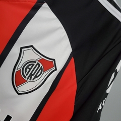 Terceira Camisa River Plate na internet