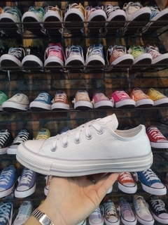 CT18290001 CHUCK TAYLOR ALL STAR BRANCO/BRANCO/AMENDOA