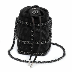 ISLA - CRYSTAL BUCKET BAG na internet