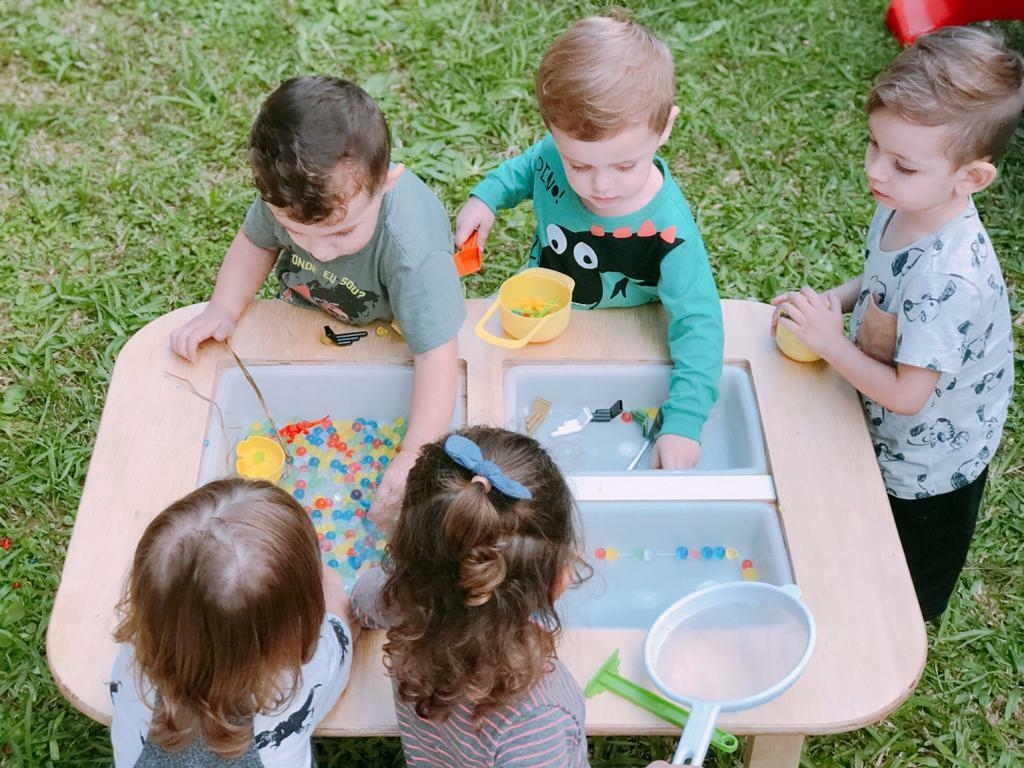 Confira A Importância Da Mesa Sensorial No Desenvolvimento Da Criança