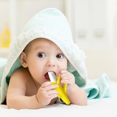 Imagem do Mordedor e Massageador para bebê em formato de banana