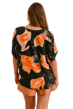 609EST - Blusa Nina de Lino estampado en internet