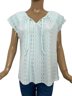 Imagen de 701BRY - Blusa Feliciana Broderie de punto