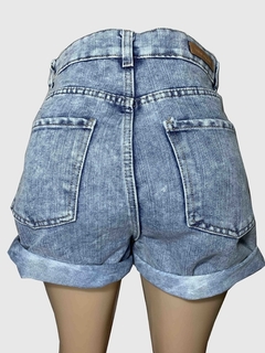 J18 - Short Milan Mom - comprar online