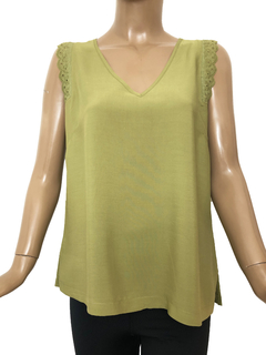 424 - Musculosa Uma cuello V - tienda online