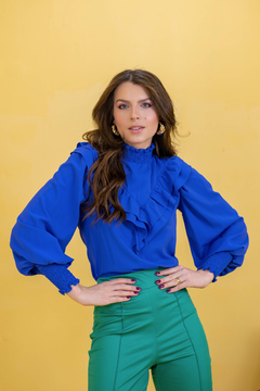 BLUSA ÚNICA - BLUSA COM BABADOS