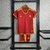 camisa-de-time-infantil-da-Roma-2023-Adidas-Vermelho-Calção-e-camisa-Lançamento-Lobo