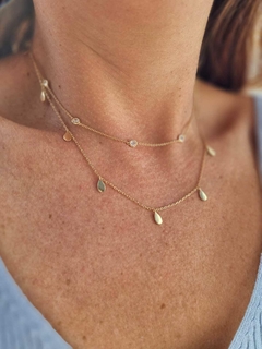 Colar choker em prata banhada a ouro e zircônias