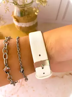 Reloj Bella White en internet