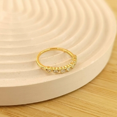 Anillo Dorado con Corazoncitos piedra blanca - comprar online