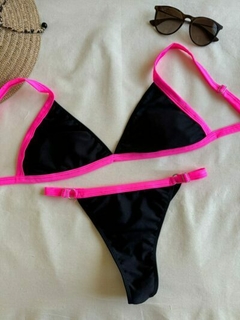 Conjunto Bikini con Vivos Tasa Desmontable y Cola Less Regulable en internet