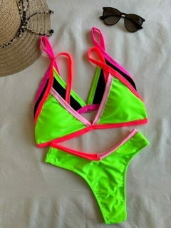 Conjunto Bikini con Vivos Tasa Desmontable y Cola Less en V c/Faja - comprar online