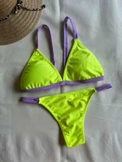 Conjunto Bikini con Vivos en Tiras y Cola Less