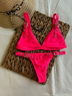 Conjunto Bikini Lycra Corpiño y Less con Herrajes