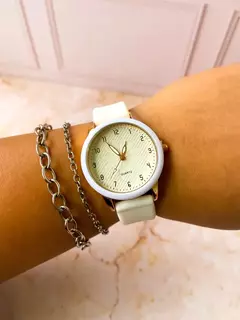 Reloj Daiana White