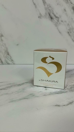 PERFUME S de SHAKIRA en internet