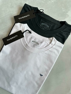 REMERA TAVERNITI BLANCA DE ALGODON