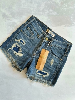 SHORT SCOMBRO CON ROTURAS