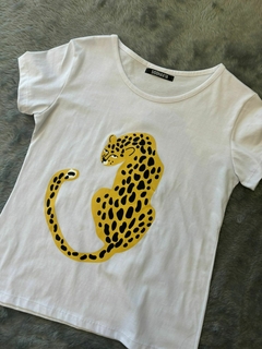 REMERA SIDDHARTA TIGRE - comprar online