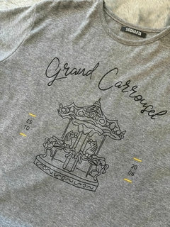 REMERA SIDDHARTA GRAND CARROUGEL - comprar online