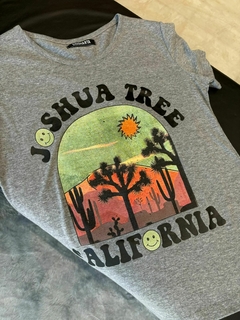 REMERA SIDDHARTA CALIFORNIA