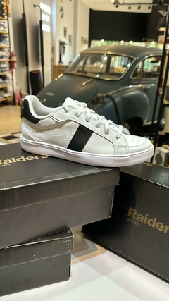 ZAPATILLA CUERO BLANCA C/NEGRA RAIDERS en internet