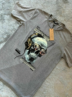 REMERA DE LOS COJONES GRIS