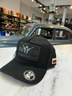 GORRA PLATA O PLOMO en internet