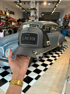 GORRA EL PATRON CON DESTAPADOR - comprar online