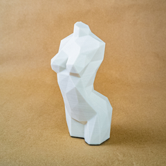 torso-feminino-mulher-estatua-escultura-3d-lowpoly-branco-lado